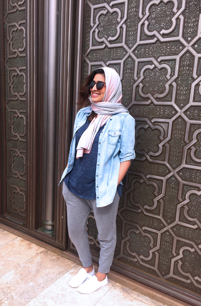 Jia Collection wore the Max as a head scarf to show respect for the Islamic culture when she visited the Hassan II Mosque in Casablanca, Morocco