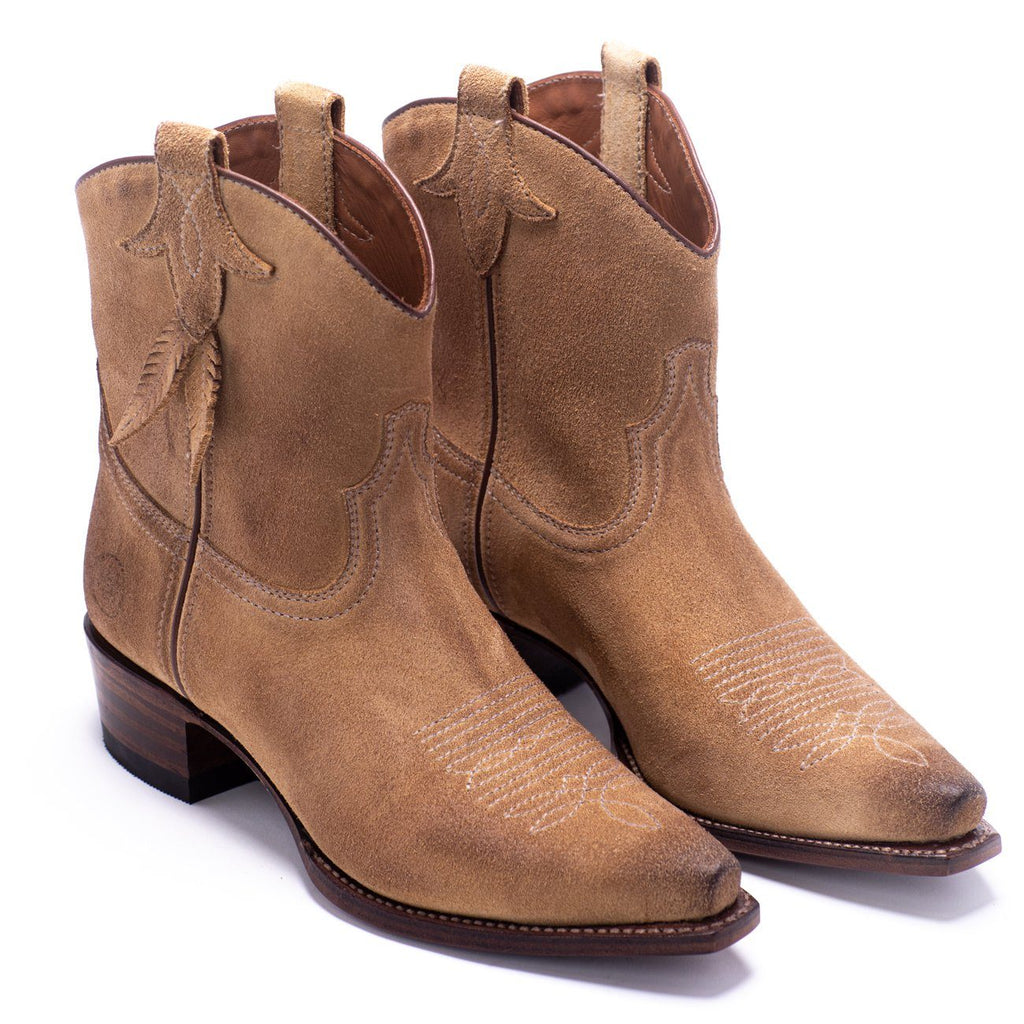 RANCH ROAD BOOTS - WOMENS BOOTS - WESTERN BOOTS - BLUEBELL FEATHER - BOOTIES
