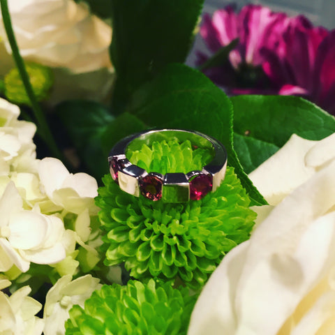 Custom Ring with gems