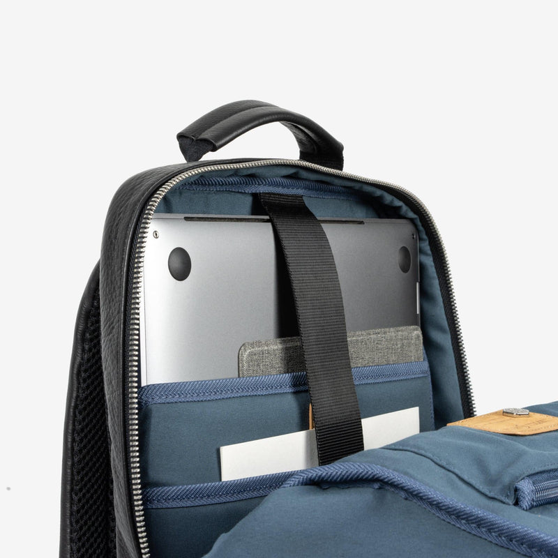 Compact Backpack 38cm, Matt Black - Jekyll and Hide UK