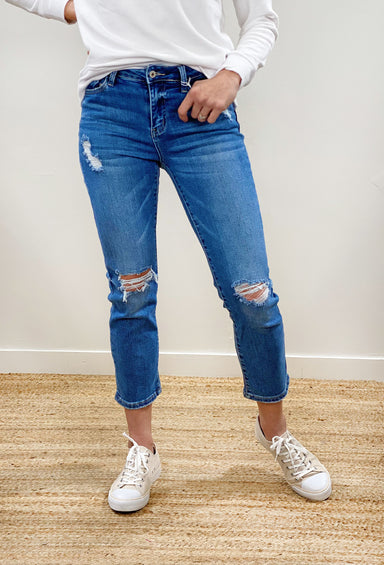 Carlene Mid-Rise Stretch Straight Jeans, medium washed jeans, mid rise, distressing at the knees and by pocket