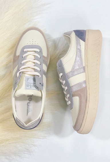 Gola Grandslam Sneaker in Off White, off white sneaker, with metallic silver, suede tan and blue