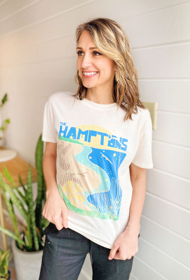 Z SUPPLY Hamptons Boyfriend Tee, cream the with the Hamptons design on front