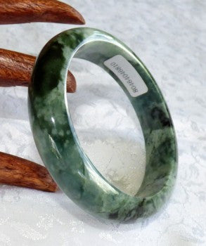 natural green jade bangle