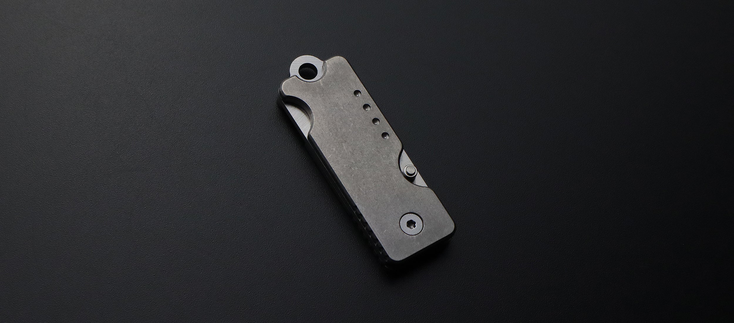 Stonewash Bandit Titanium Keychain Knife - Quiet Carry