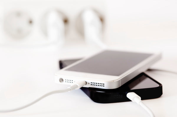 Charging Your iPhone Overnight Does Not Destroy The Battery
