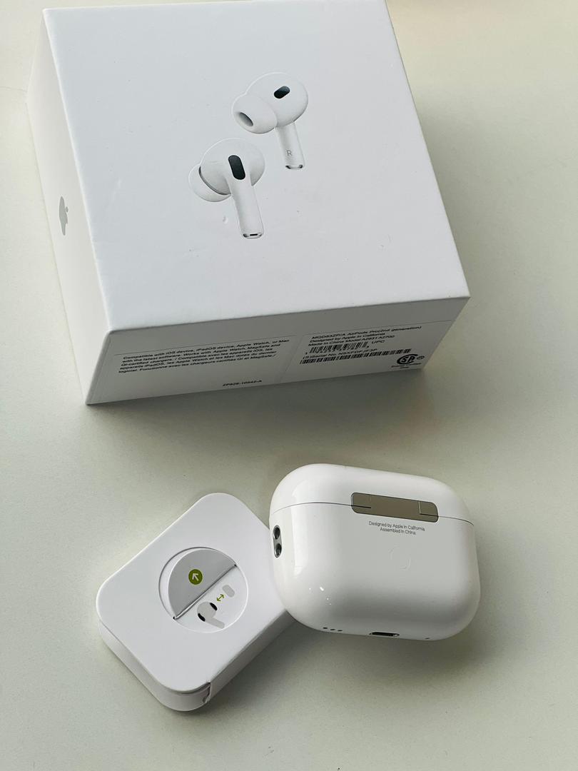 Apple AirPods (2nd Generation) – CM MOBILE SHOP