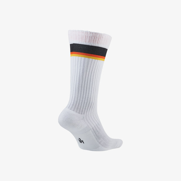 nike snkr crew socks