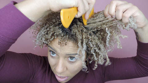Wide tooth comb for volume on curly hair | CurlShoppe