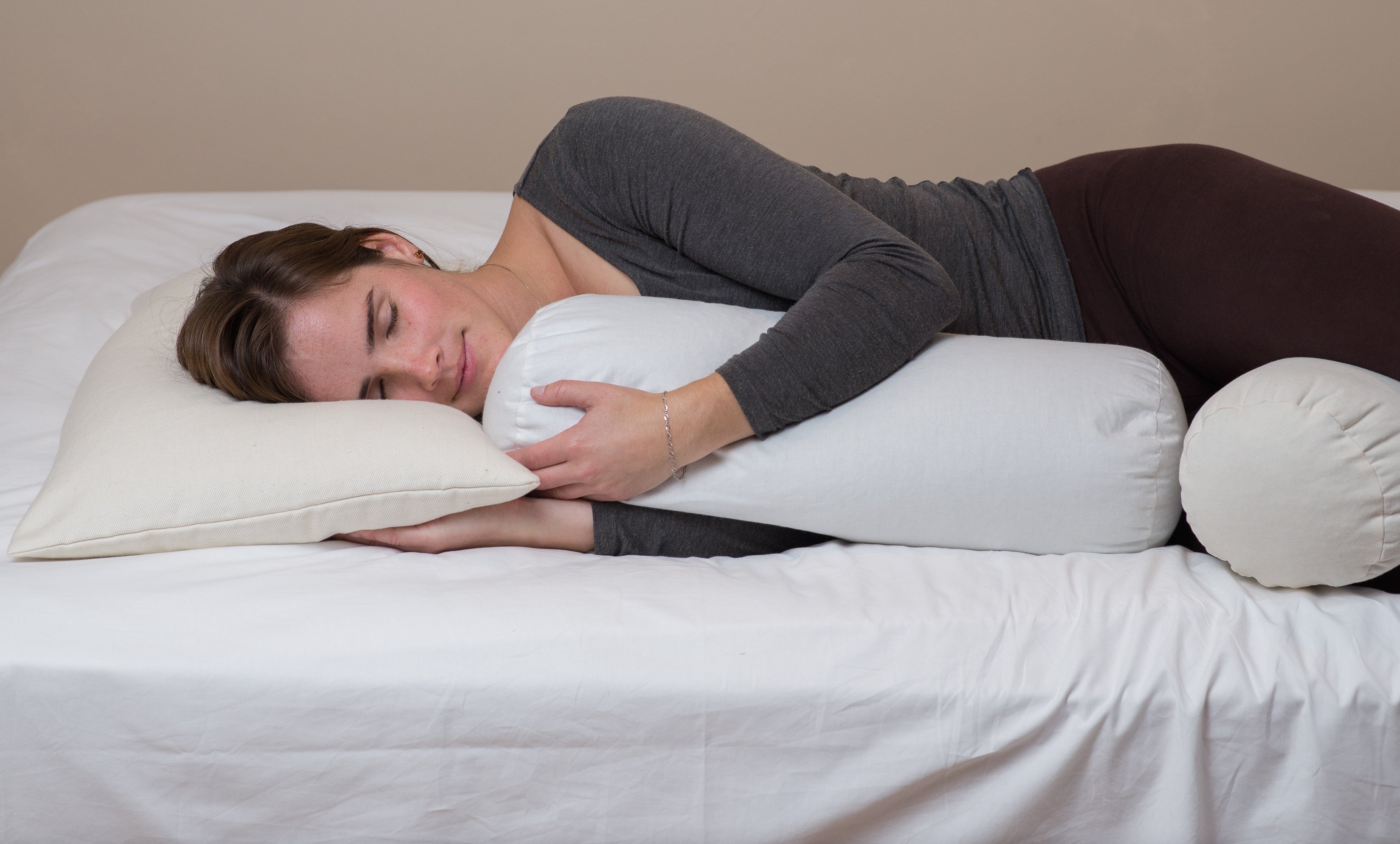 sleeping position with pillow