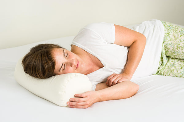 Comfy Comfy Tips for sleeping on your side with a buckwheat hull pillow