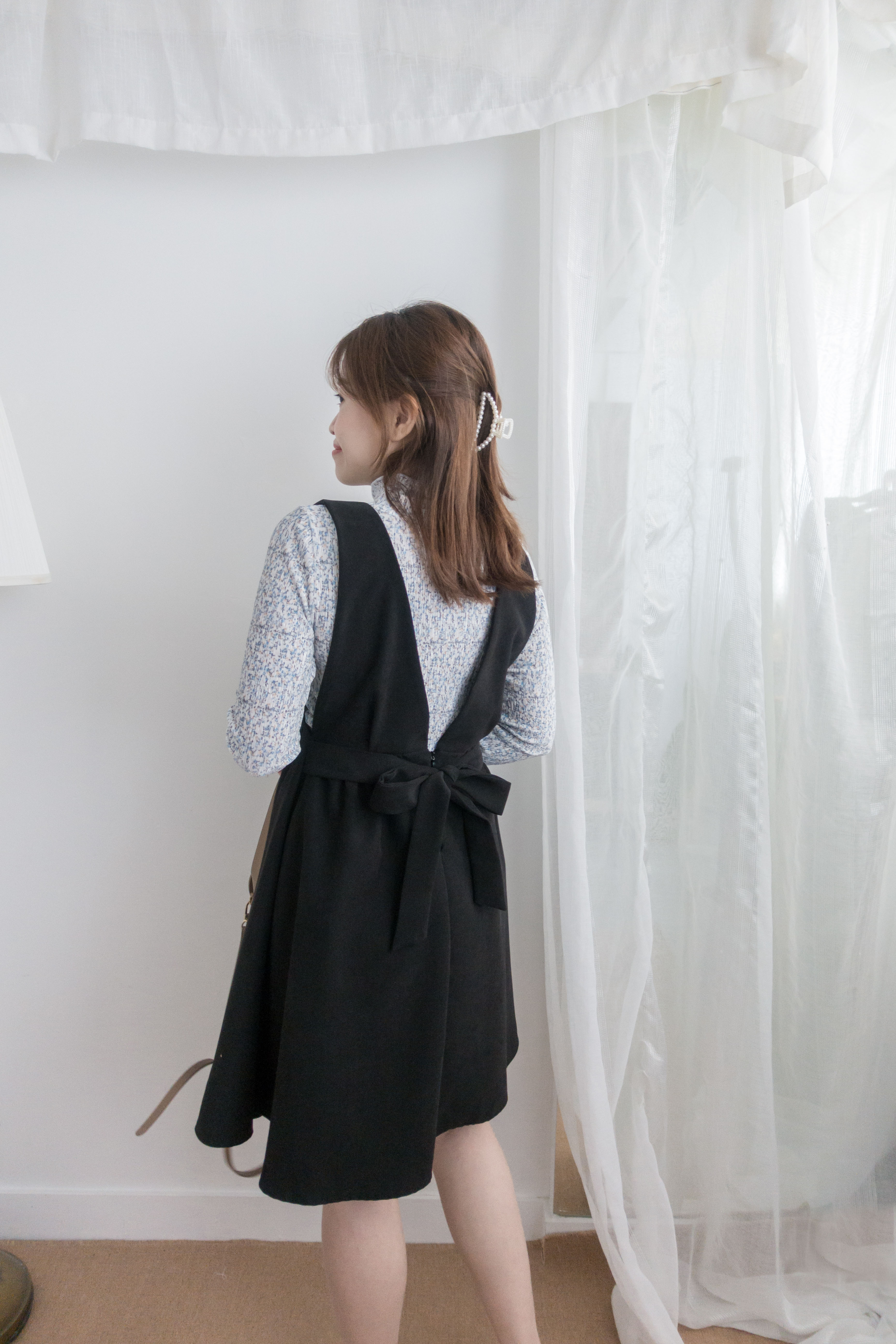 Lady V 黑色百搭淑女粗吊帶後蝴蝶搖曳傘裙, Dress/ DS8767