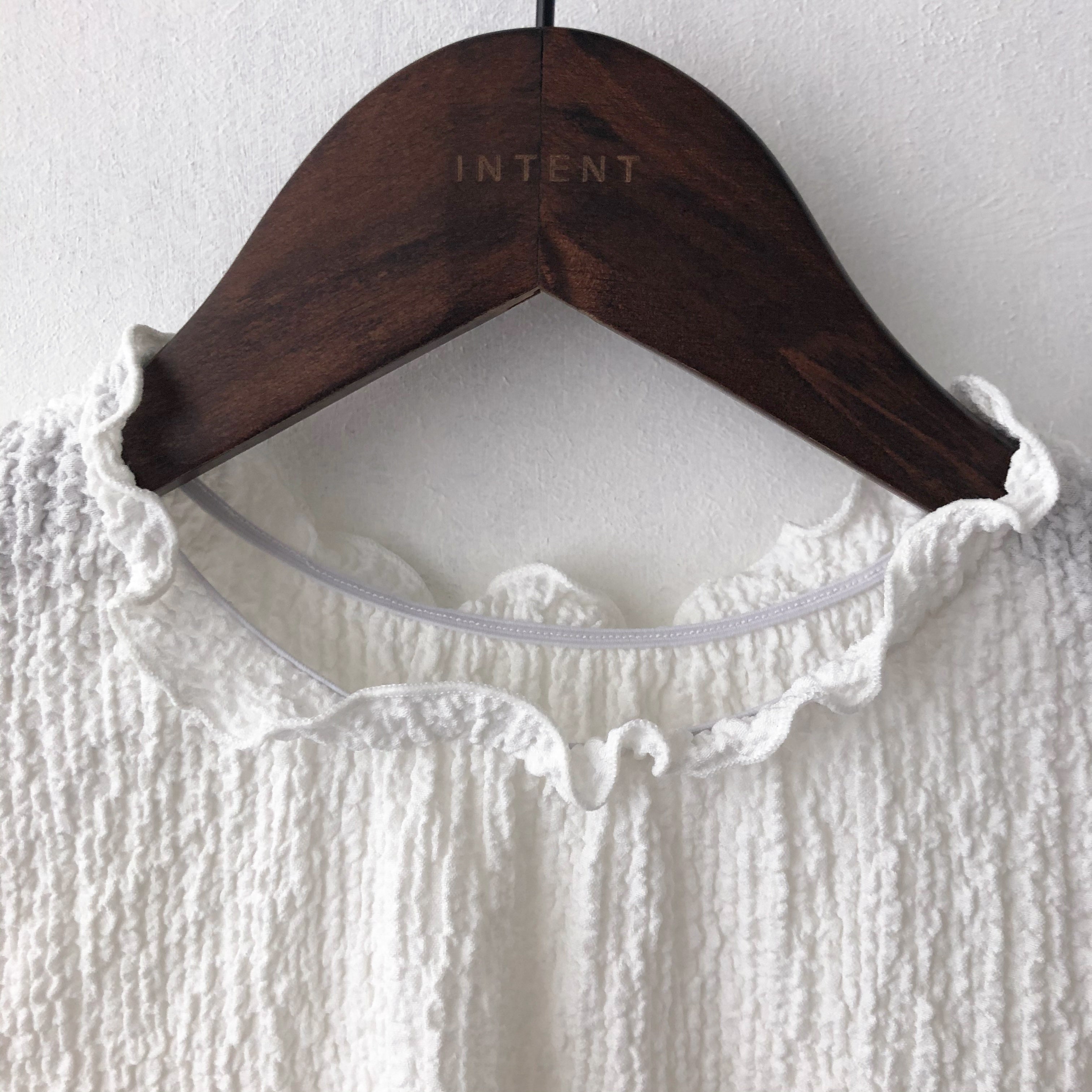 Wrinkle White 白色波浪裝飾上衣, Blouse(此款已知售完不設訂購) /TP8623