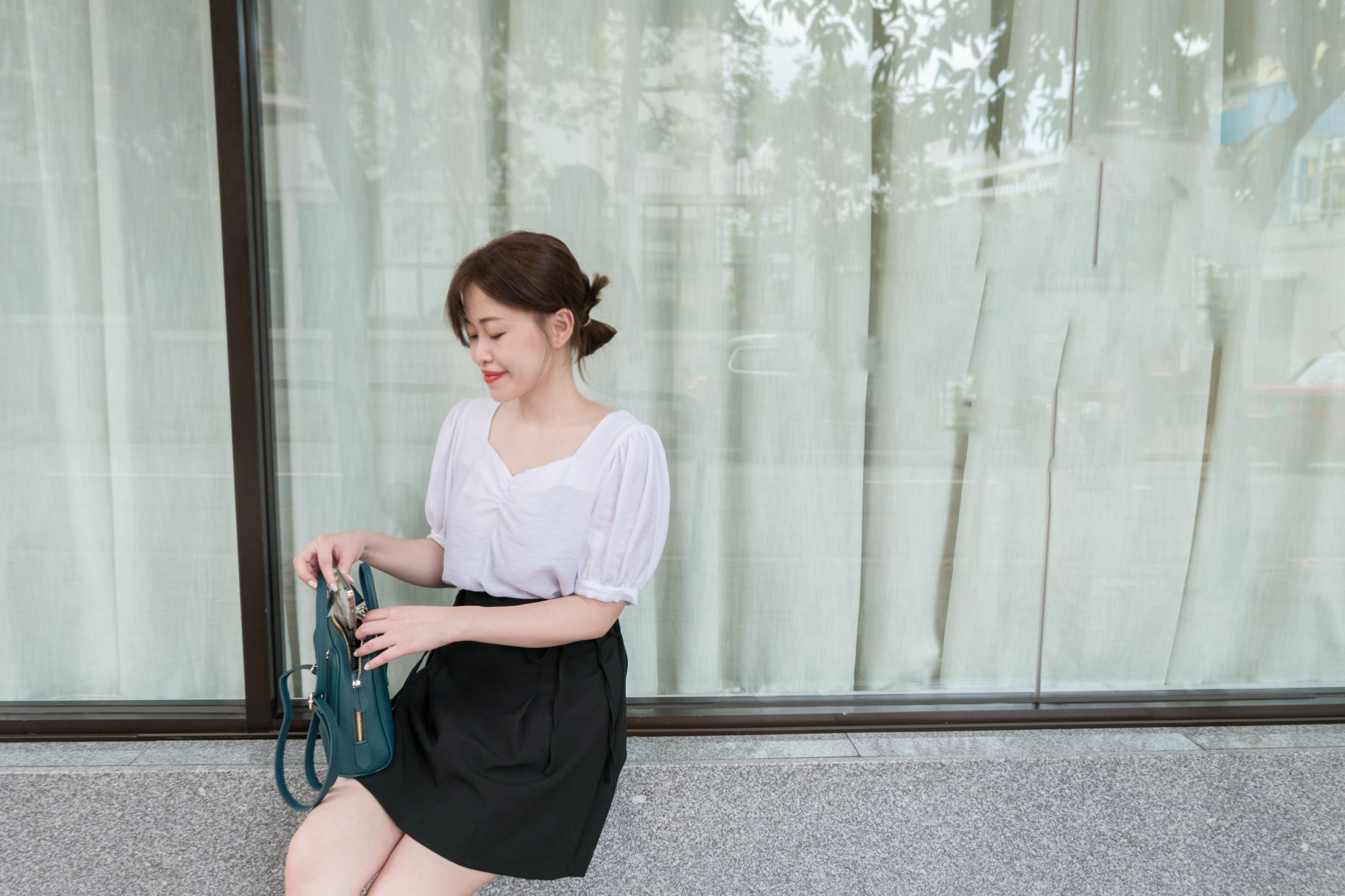 Charming 黑色日常A字形後橡筋顯瘦半截裙, Skirt/ SK8516