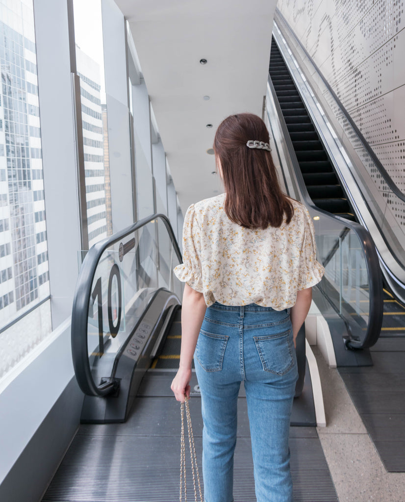 Branches 淡黃水彩花枝疊領口上衣, Blouse/ BU8696