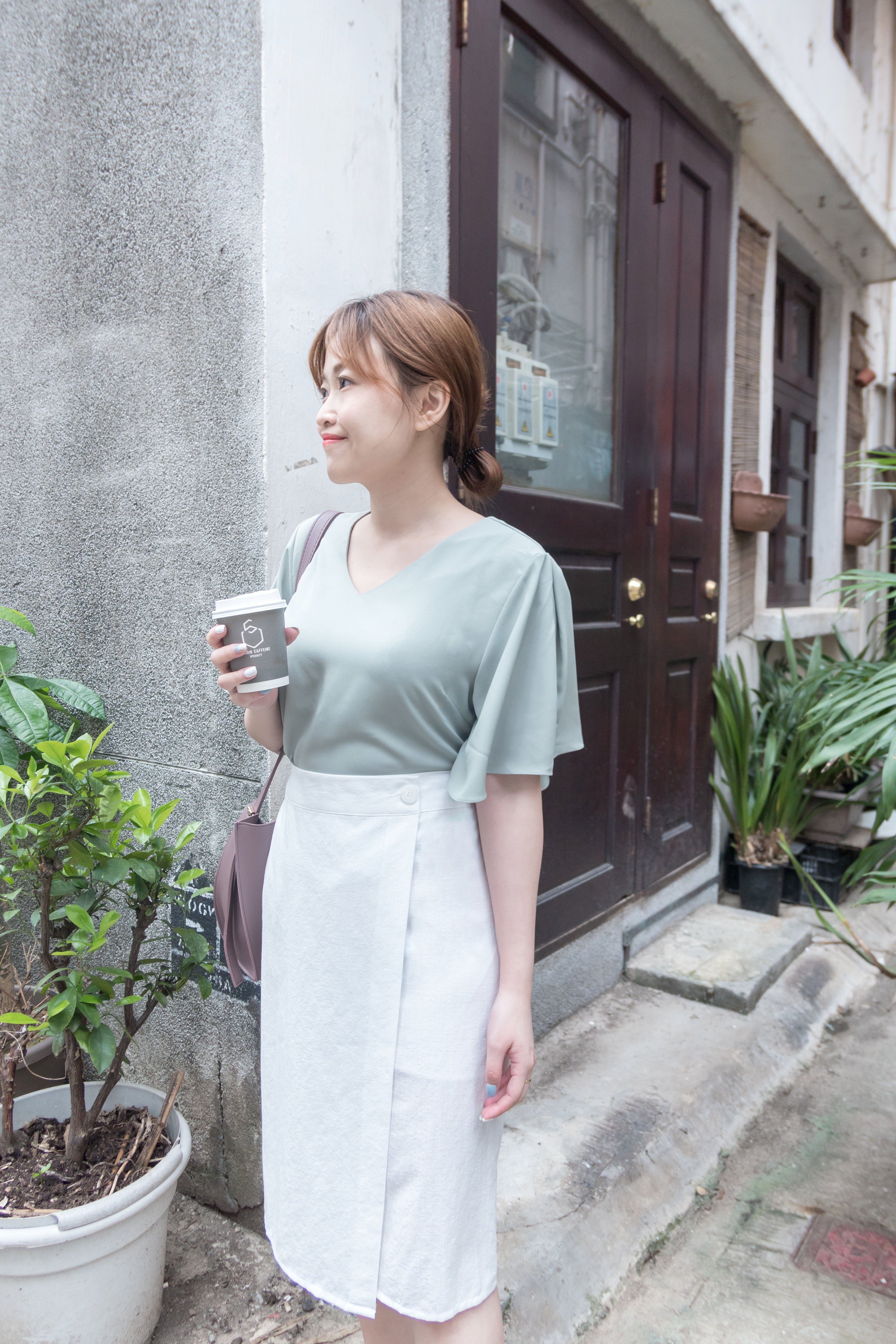 BUTTON 側鈕釦斜線顯瘦直身裙, skirt/ SK8387