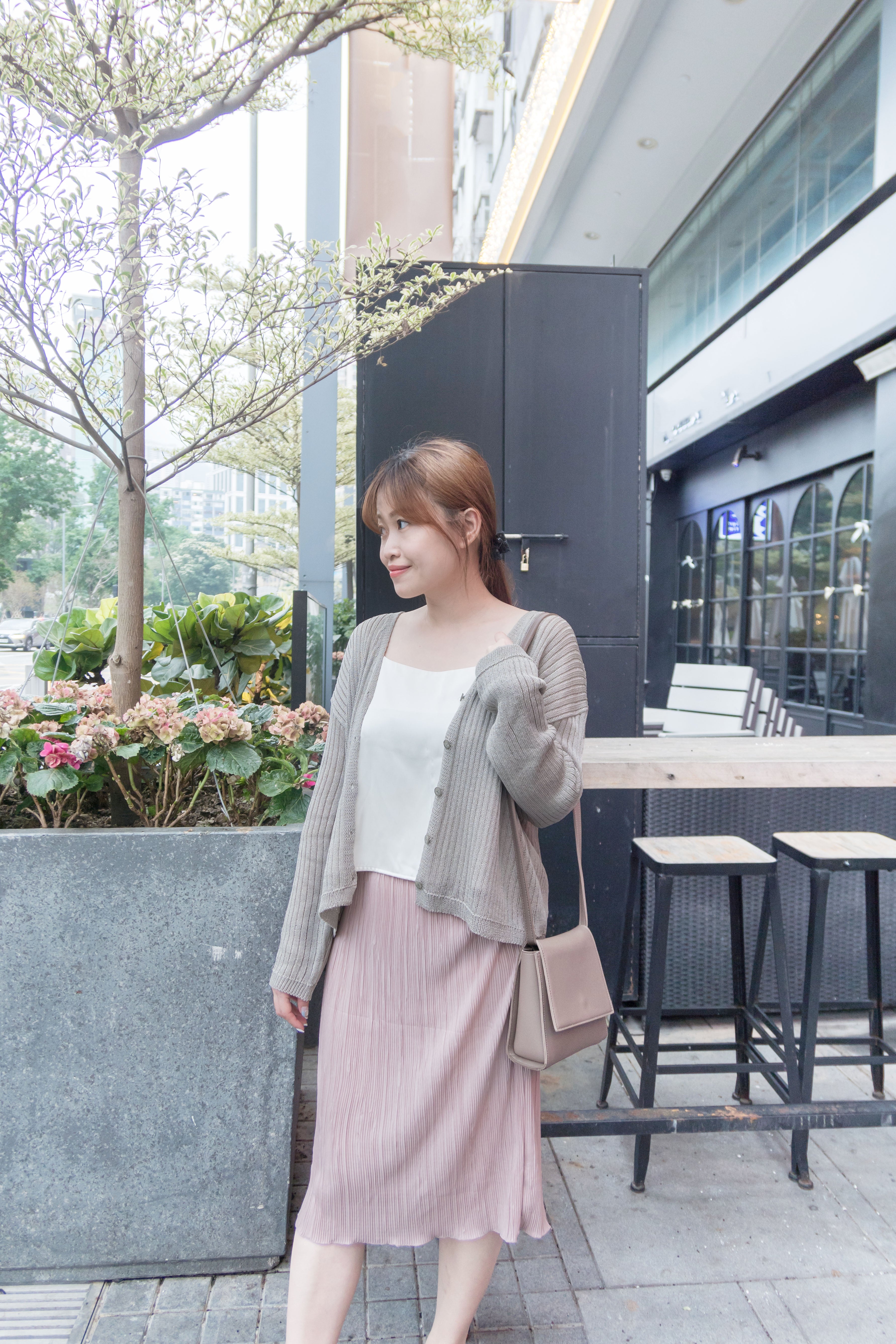 Little Vest 微閃面細緻平領幼帶小背心, Top/ BU8511