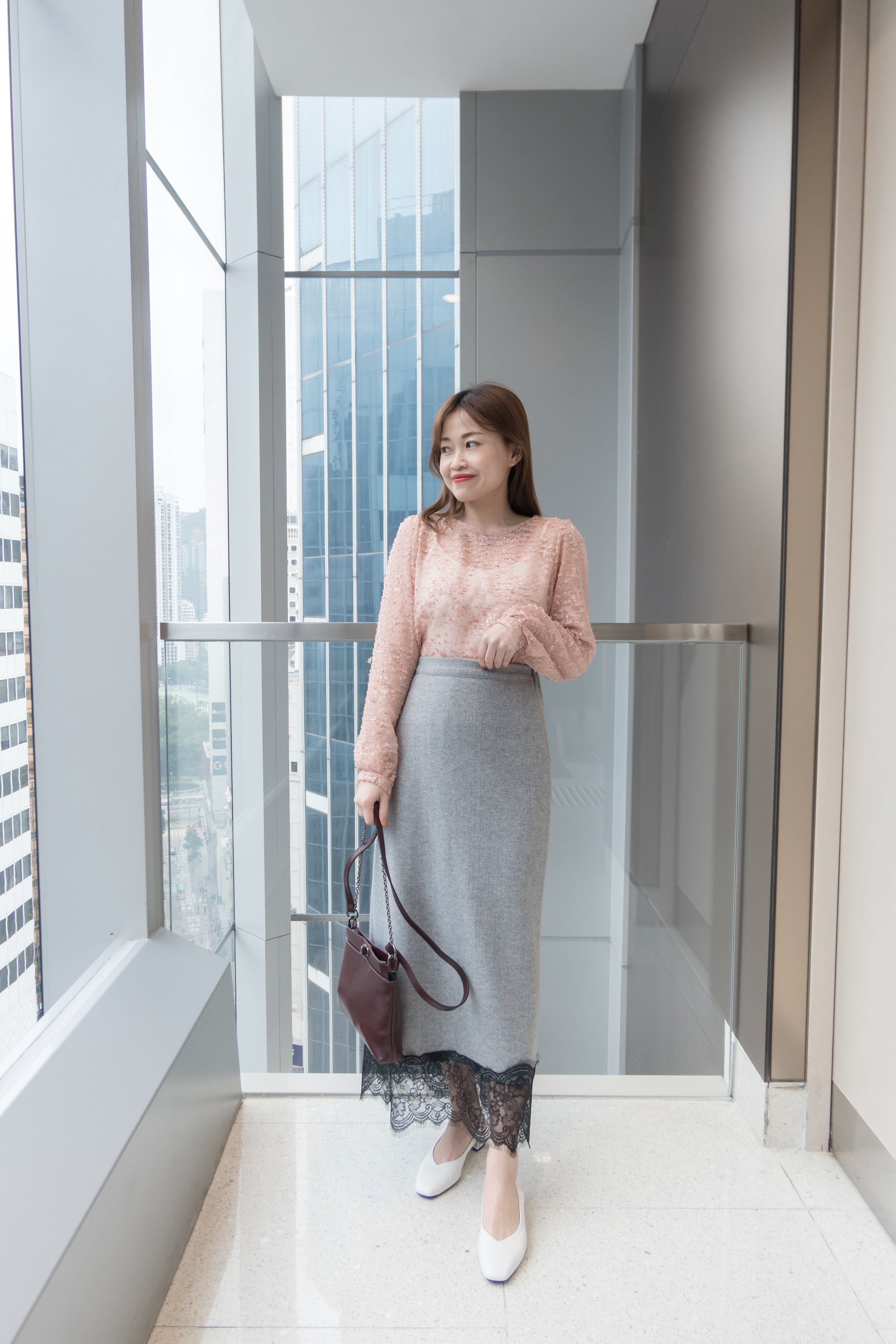 Lace End 灰色暖意厚棉後開叉顯腿長下半蕾絲, Skirt/ SK8461