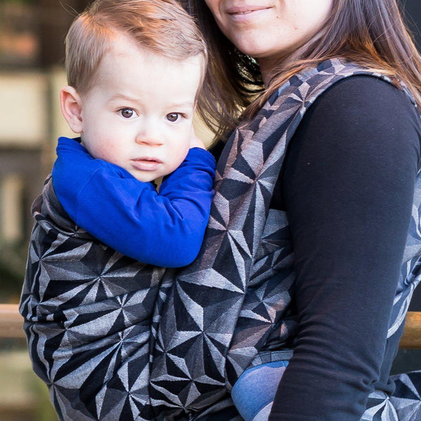 woven wrap baby carrier