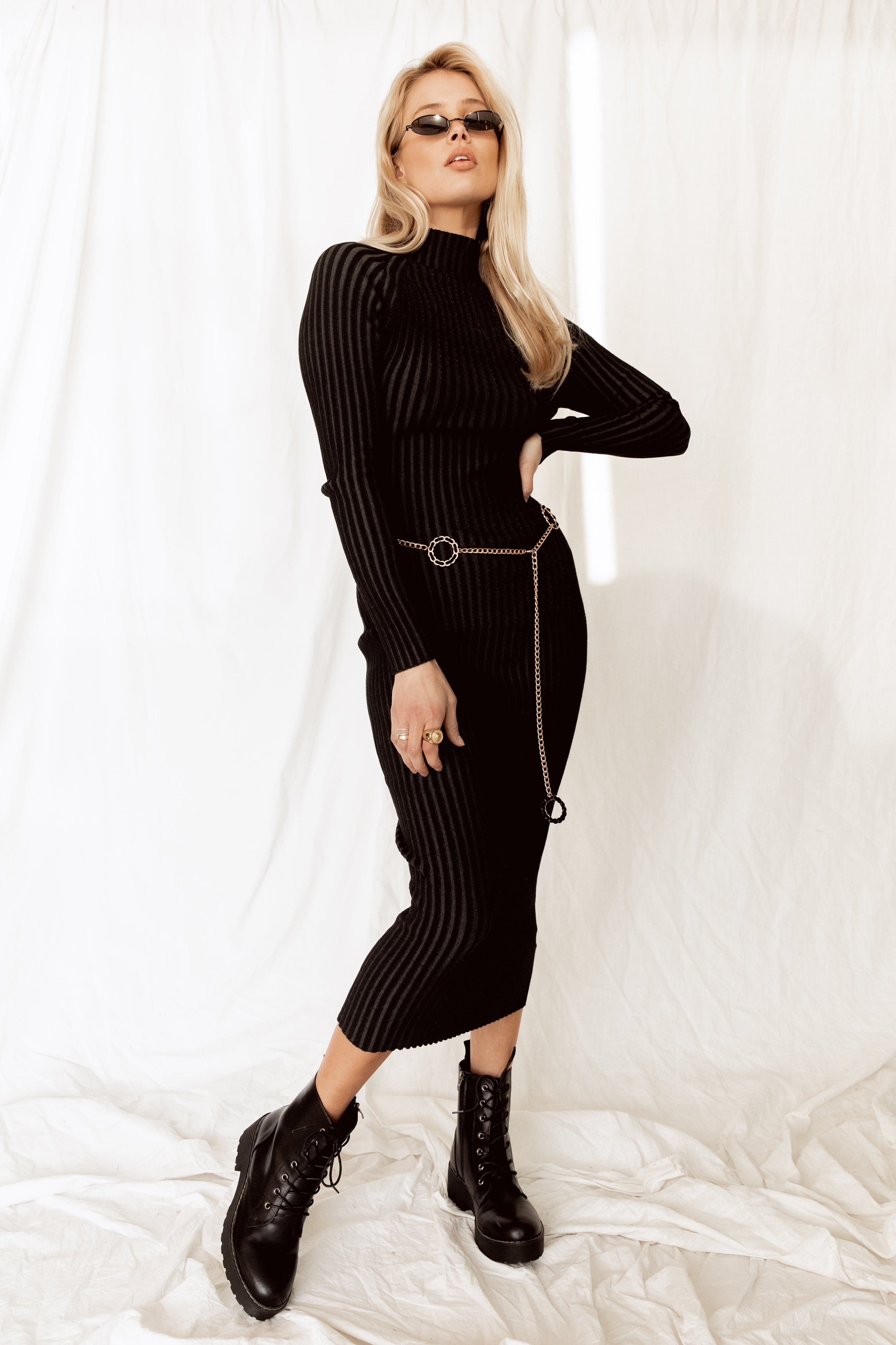 black ribbed midi dress