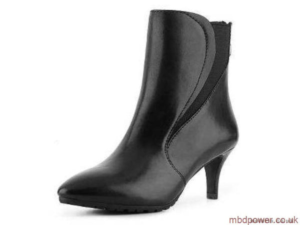 tahari boots black