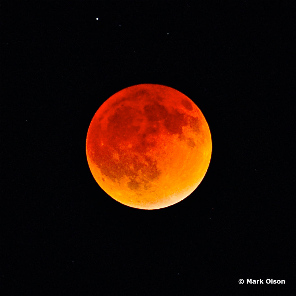 How I Got That Shot Photographing the "Blood Moon" Lunar Eclipse