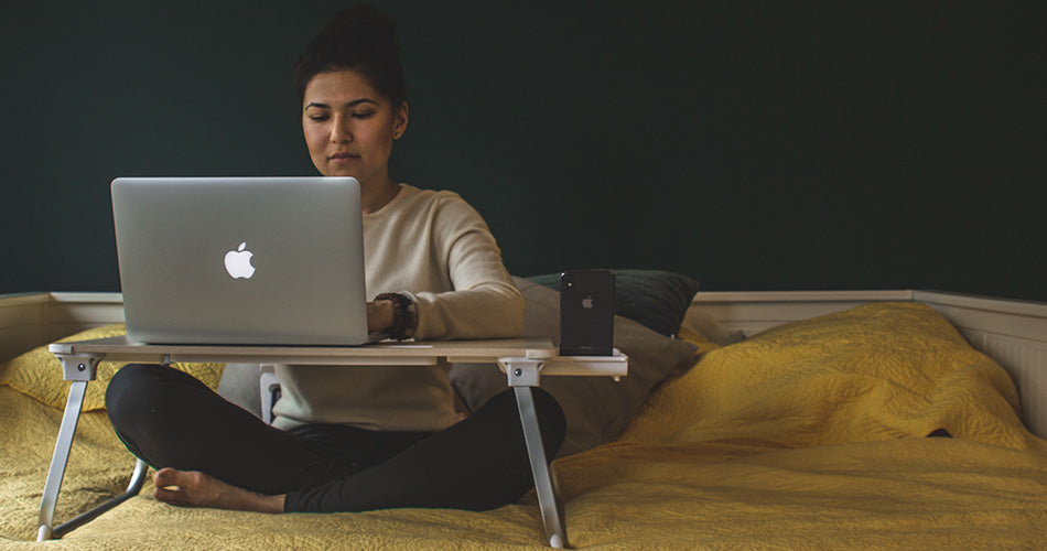 Bed folding table for laptop and reading