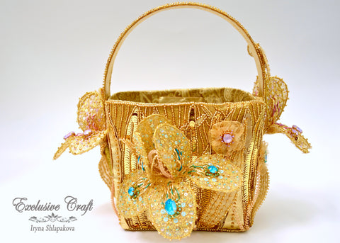tambour embroidery beaded flower gold purse