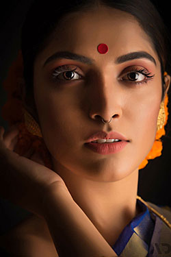 Why Indian Women wear Bindi ...