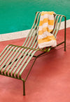 HAY Palissade Aurinkotuoli chaise longue oliivinvihreä - terassikausteet Spazio