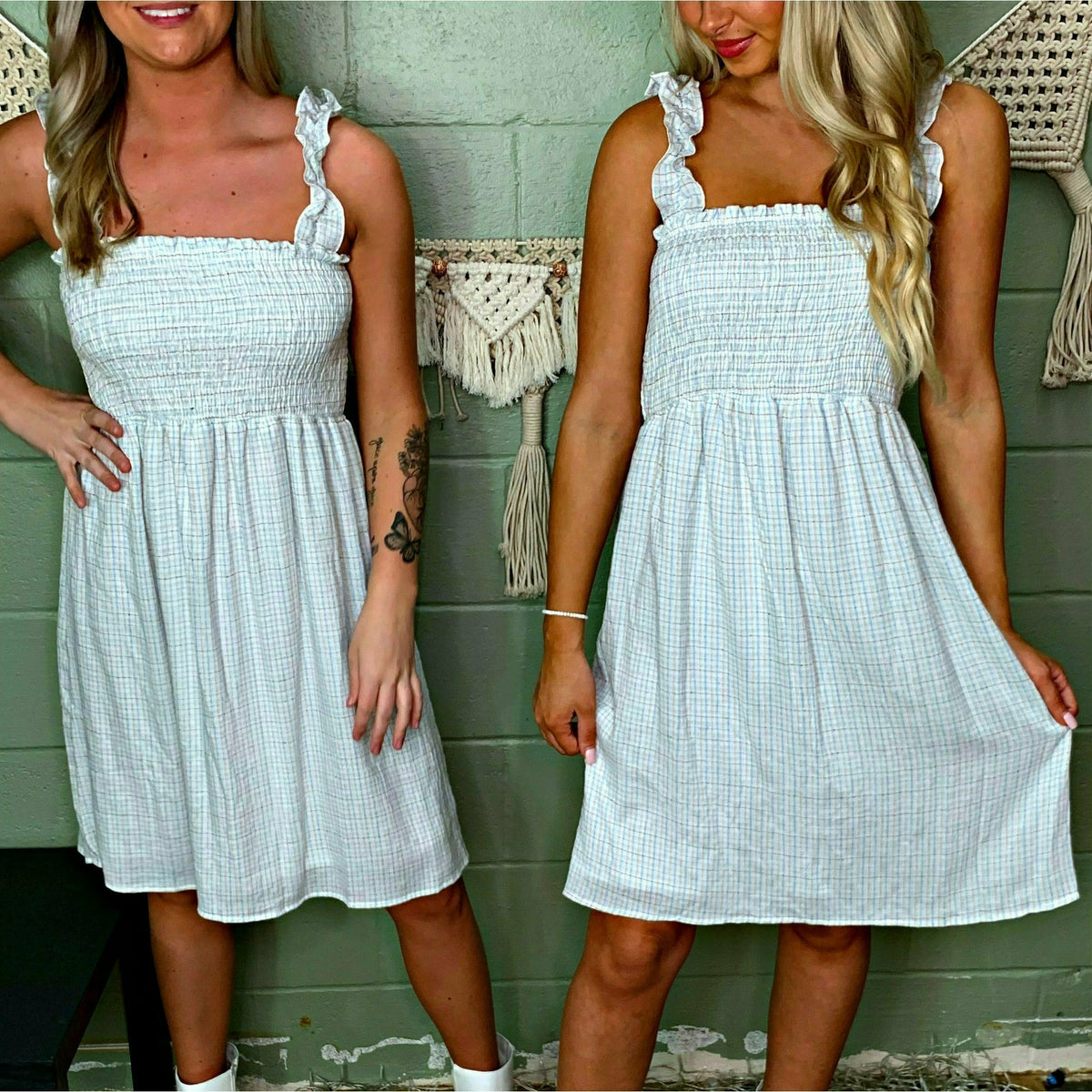 Leslie Sleeveless  Ivory Plaid Print Dress