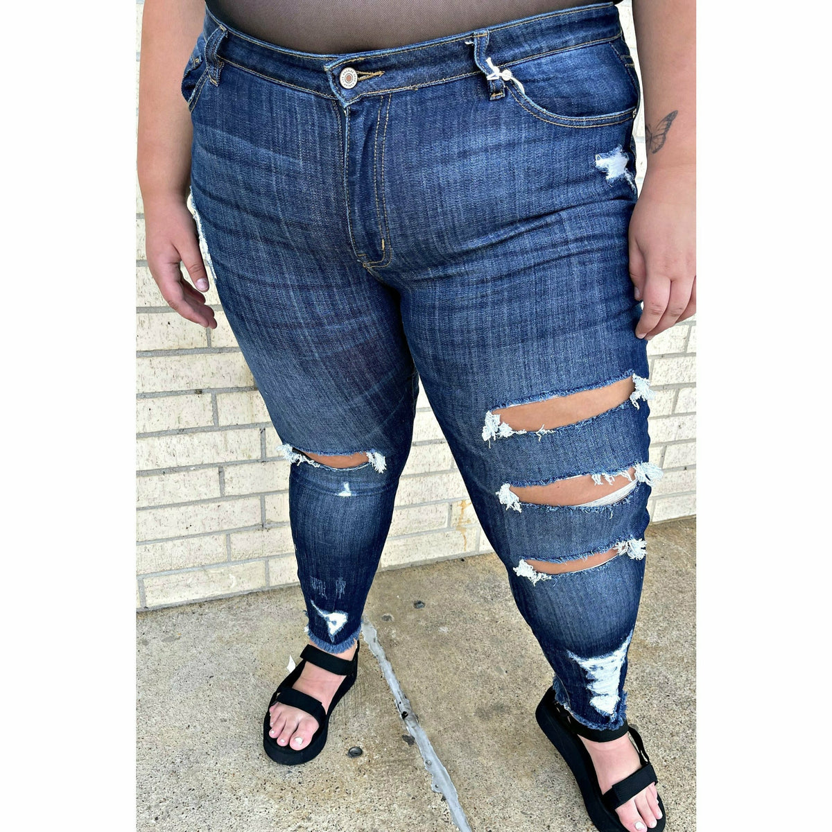 Kara Plus Size Distressed Ankle Skinny