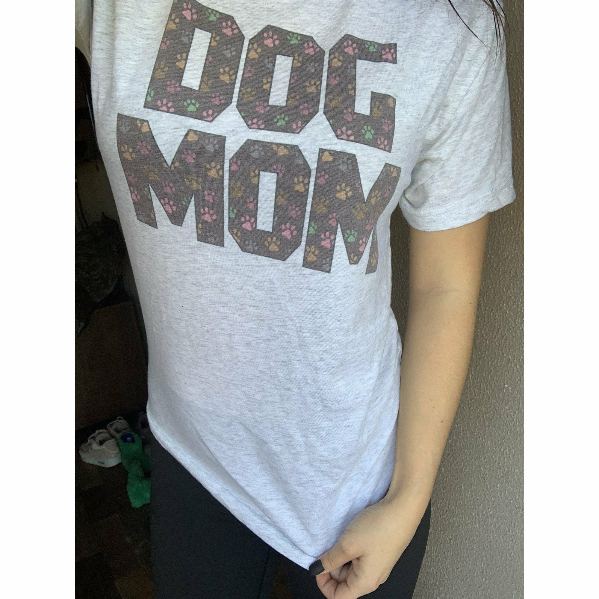 Dog mom tee - couponlookups