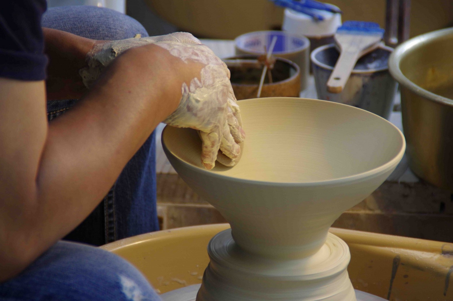 potter's wheel,rokuro,ceramic making