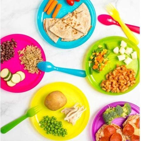 kids meals on color plates