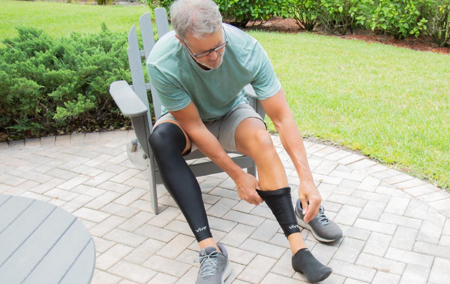 senior fitting leg compression