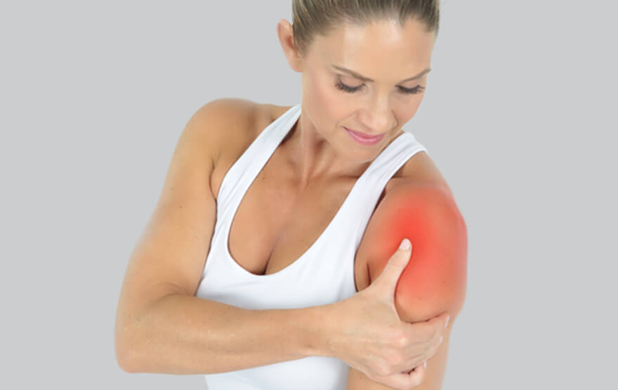 woman shoulder pain