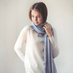 GEORGETTI- 100% PURE CASHMERE TASSELL FRINGED SCARF - PALE GREY