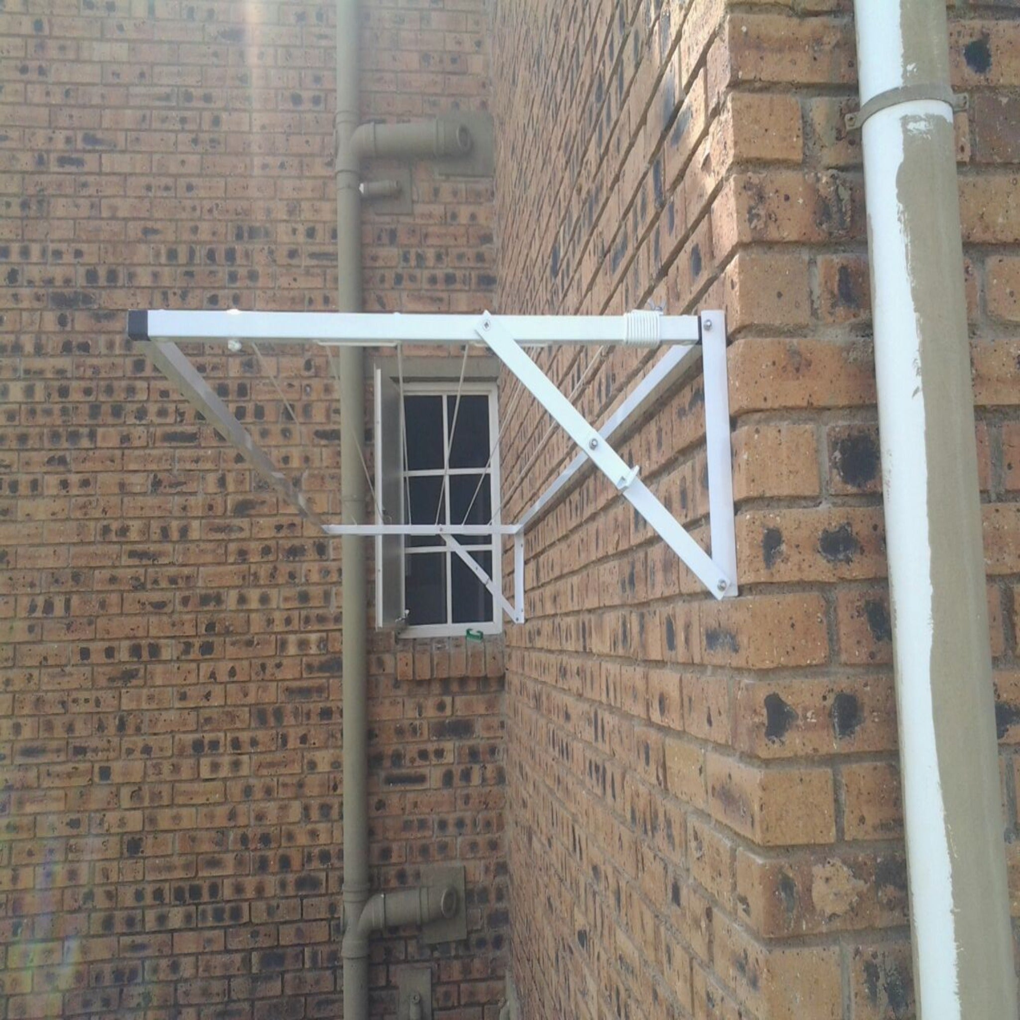 Foldaway Washing Line - (Delivery & Installation included in all major centres in ZA)