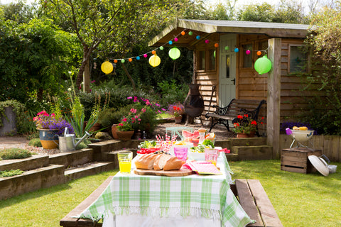 Summer Bbq Decor Comes To Light With Our Top Garden