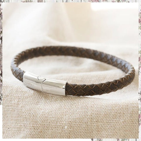 Antiqued Woven Leather Bracelet in Brown M/L 12905