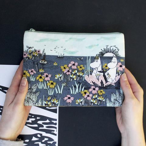 Disaster Moomin Lotus Large Pouch 11662