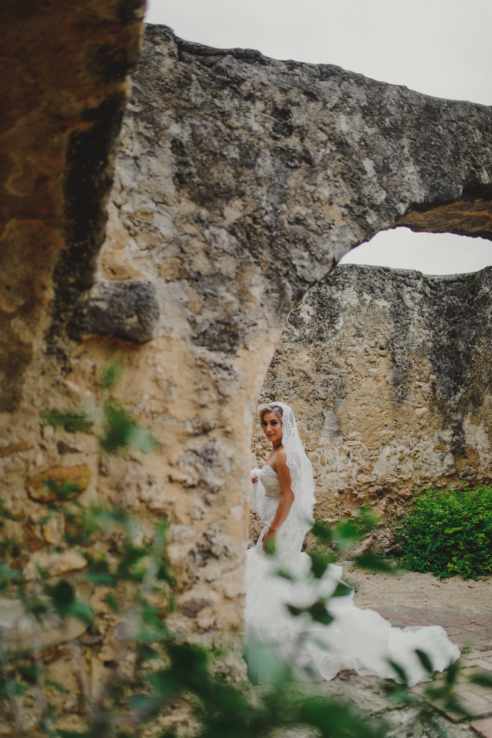 mantilla veil