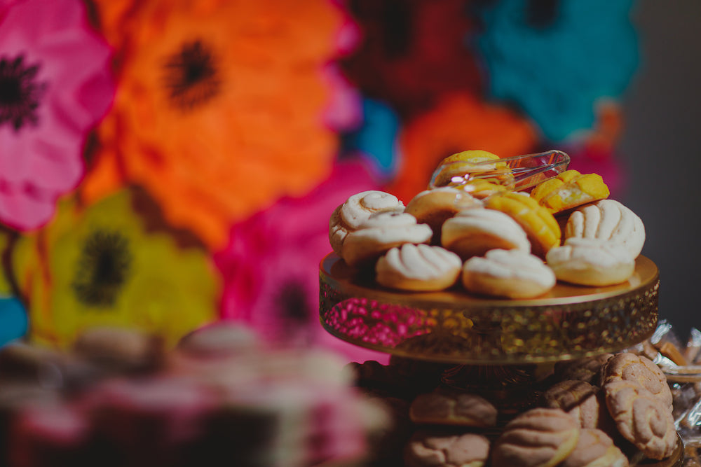 mexican wedding ideas dessert table