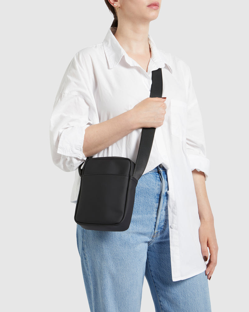 CITY CROSSBODY