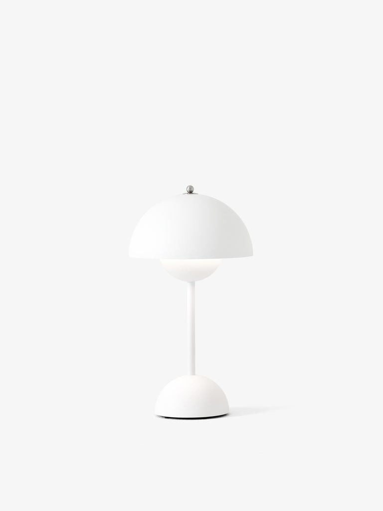 &Tradition | Flowerpot Portable Table Lamp VP9, Matt White