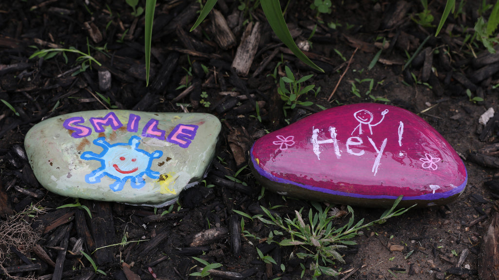 Kindness Rocks- coating these rocks with ArtResin