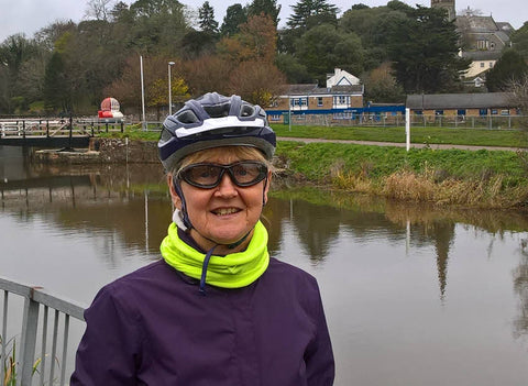 wearing 7eye Cape glasses for winter cycling