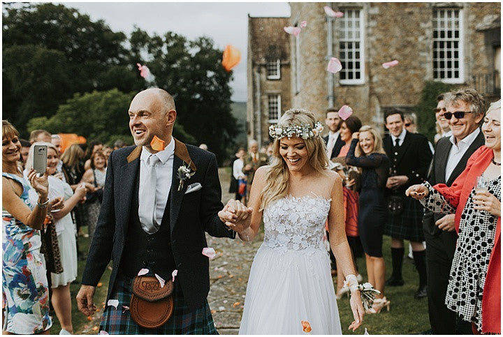 10 Ways to Make Your Wedding Guests Feel Loved