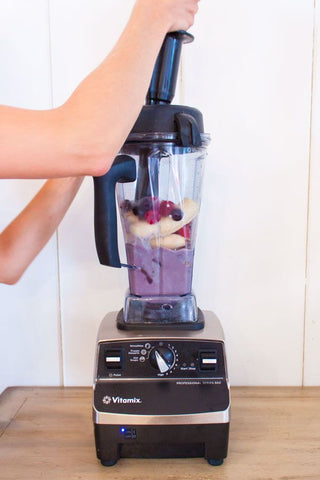 Blending Acai Bowl